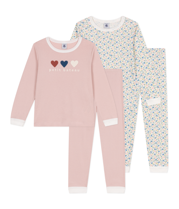 2 PYJAMAS