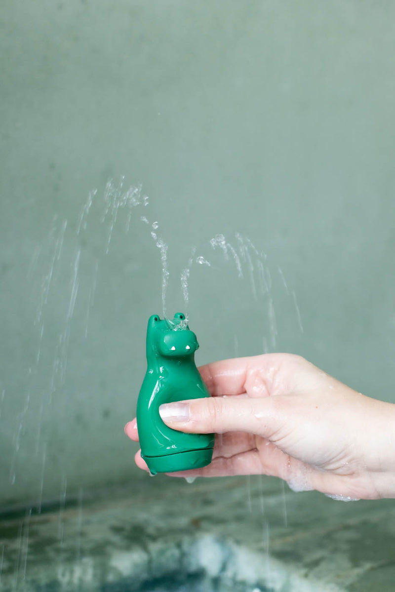 Jouets de bain aspergeur - Mrs. Elephant & Mr. Crocodile – Image 4